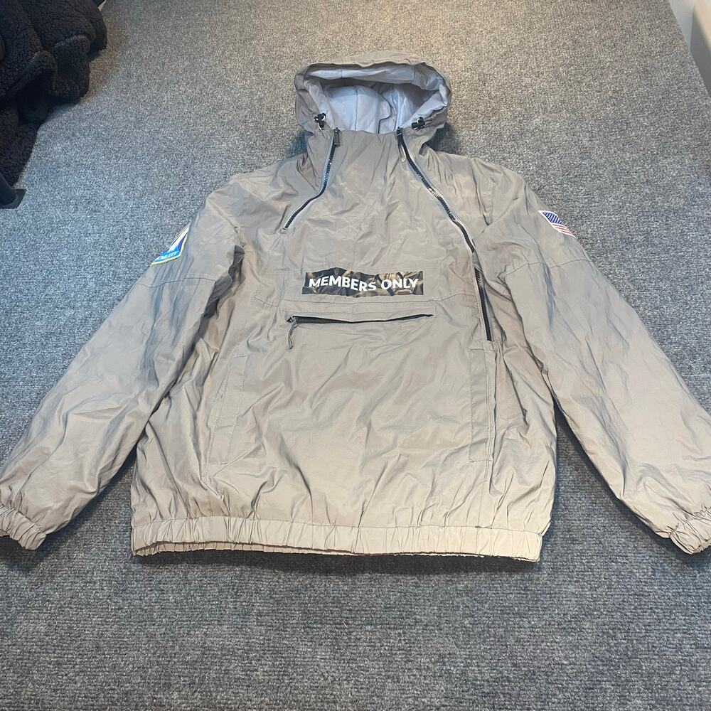 Members Only Space Suit Silver Reflective Pullover Jacket Mens Small Rare
